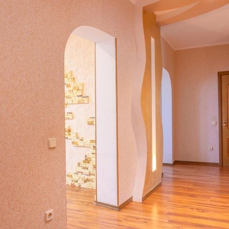 Big Studio Apartment Near River Mall Kyiv Exterior photo